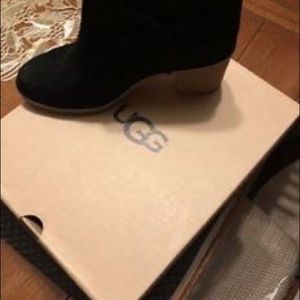Boots blacks ,Ugg